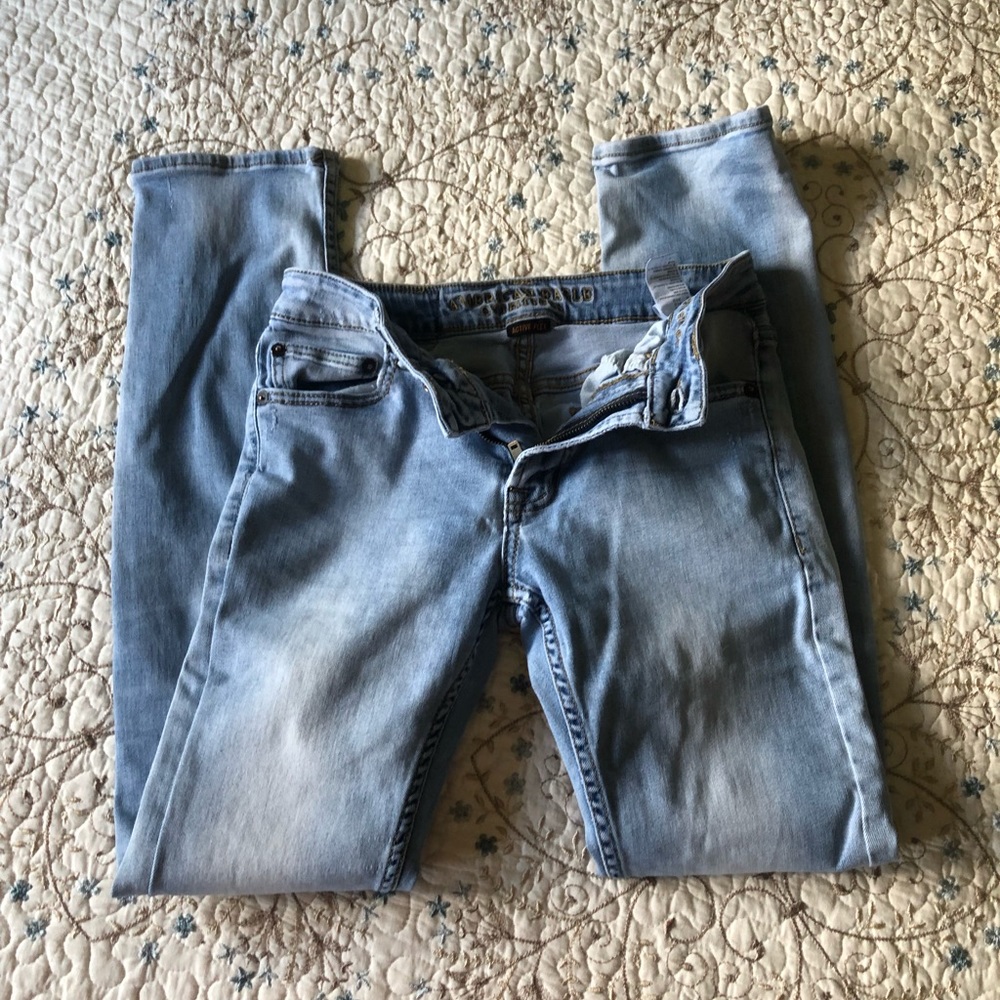 American Eagle slim straight active flex 28/32